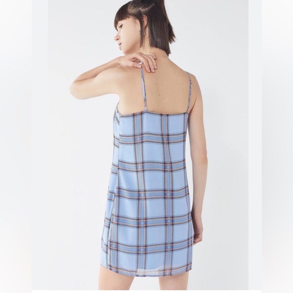 New! Urban Outfitters Guess Shift Dress